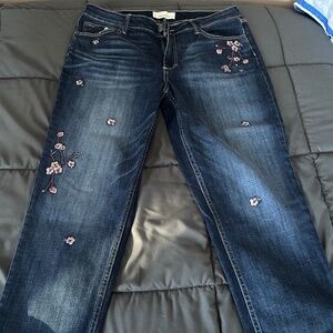 Maurices 13/14 embroidered jeans